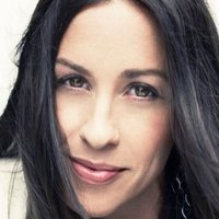 Alanis Morissette Meztelen