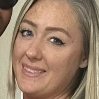 Alex Priest Meztelen