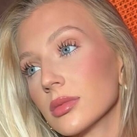 Alexis Clark Meztelen