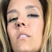 Alexis Load Meztelen