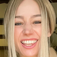 aliceredlipsfree Meztelen