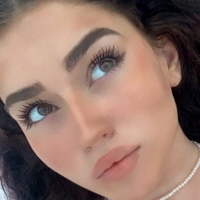 Alicetheroonie Meztelen