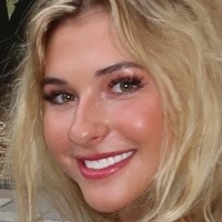 Allie Brink Meztelen