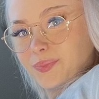 alyssa Meztelen
