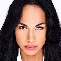 Amanda Brugel Meztelen