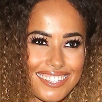 Amber Gill Meztelen
