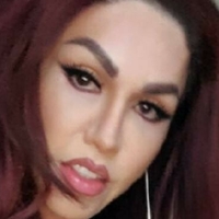 America LaRue Meztelen