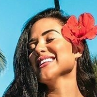 Angie Villa Meztelen