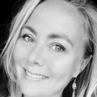 Anita Jacobson Meztelen
