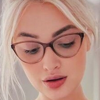 Anna Faith Meztelen