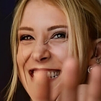 Anni Störling Meztelen