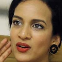 Anoushka Meztelen