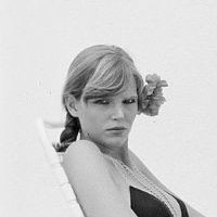 Ariane Lartéguy Meztelen
