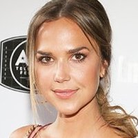 Arielle Kebbel Meztelen
