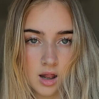 ASMR Berlin Meztelen