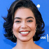 Auli'i Cravalho Meztelen