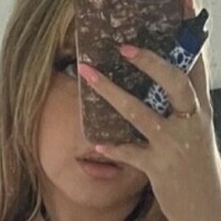 Ava Louise Meztelen