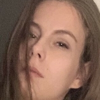 Avery Petite Meztelen