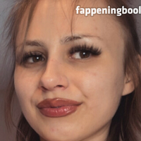 BabyCheech420 Meztelen