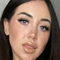 Bambi Brunette Meztelen