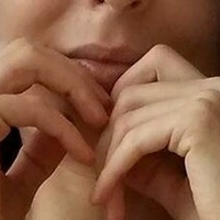 Ben In Chloe Meztelen