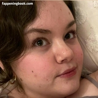 boober_ella_free Meztelen