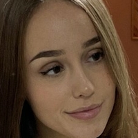 Briony Gata Meztelen