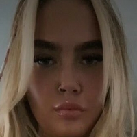 Caoimhee Meztelen