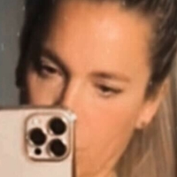 Carina Moschen Meztelen