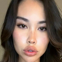 carlylachman Meztelen
