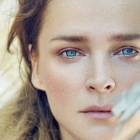 Carmen Kass Meztelen