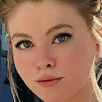 Chloe Mettenbrink Meztelen