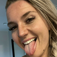 Chloe Yonker Meztelen