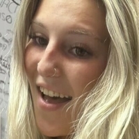 christineegourley Meztelen