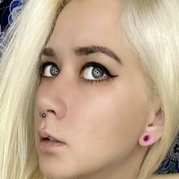 ciieraa Meztelen