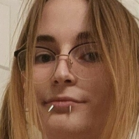 Clementine Stanley Meztelen