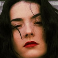 Clementinem_nava Meztelen