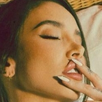 Daniela Cardenas R Meztelen