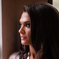 Danielle Brett Meztelen