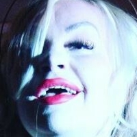 Darkteaser Meztelen