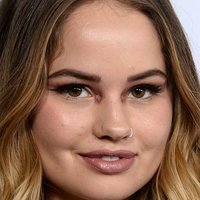 Debby Ryan Meztelen