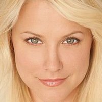 Denise Zakovich Meztelen