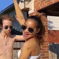 Divine Rapsing Meztelen