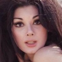 Edwige Fenech Meztelen