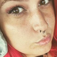 eisheth.zenunim Meztelen