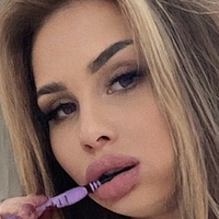 Elissabest Meztelen