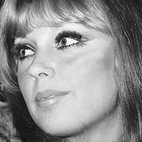 Elizabeth Ercy Meztelen