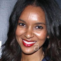Elizabeth Mathis Meztelen