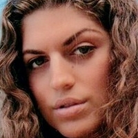 ellahalikas Meztelen