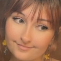 emiliarenblue Meztelen